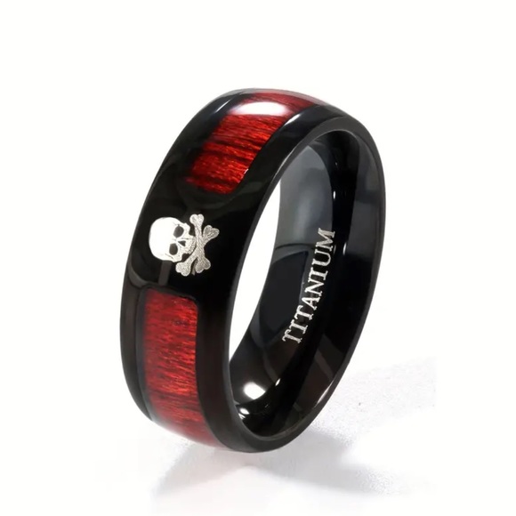 MENS BLACK PLATED TITANIUM RING WITH WHISKEY 🥃 BARREL INSIDE - Picture 4 of 9